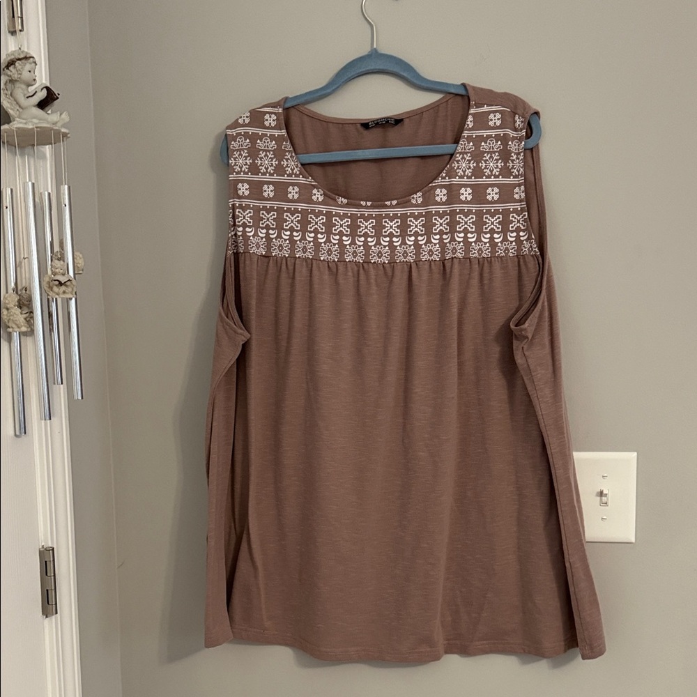 BloomChic Brown Blouse with White Embroidery